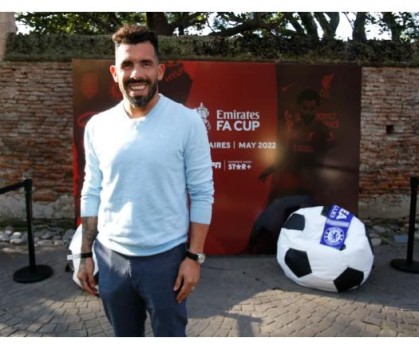 登录入口-特维斯将任罗萨里奥中央主教练 三个兄弟进教练组