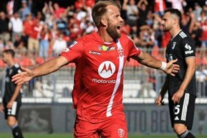 开云-梁熙明问诊尤文图斯②：阿莱格里到底弱在哪？