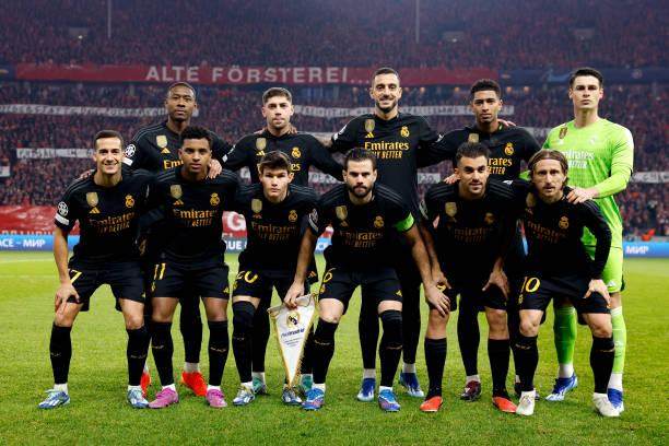 1702432955109074273.jpg 1850879482-612x612.jpg